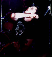 vt0303_07.jpg